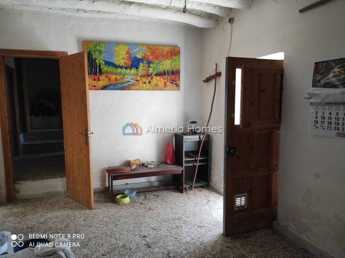 Image No.6-5 Bed Country House for sale