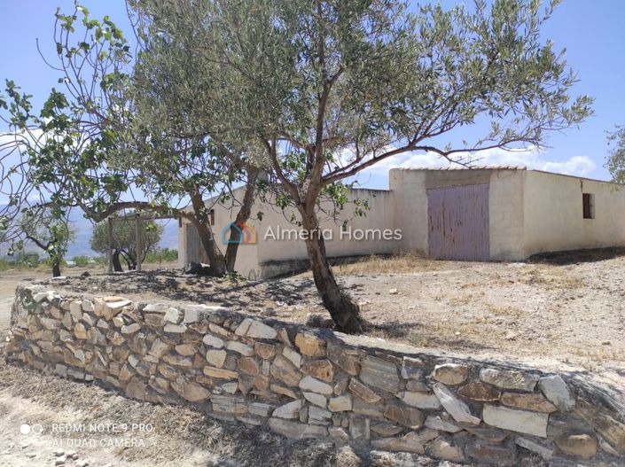 Image No.2-2 Bed Country House for sale