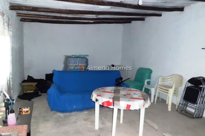 Image No.3-2 Bed Country House for sale