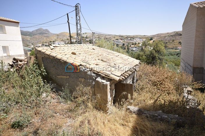 Image No.10-2 Bed Country House for sale