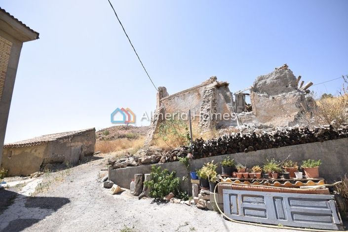 Image No.7-Country House for sale