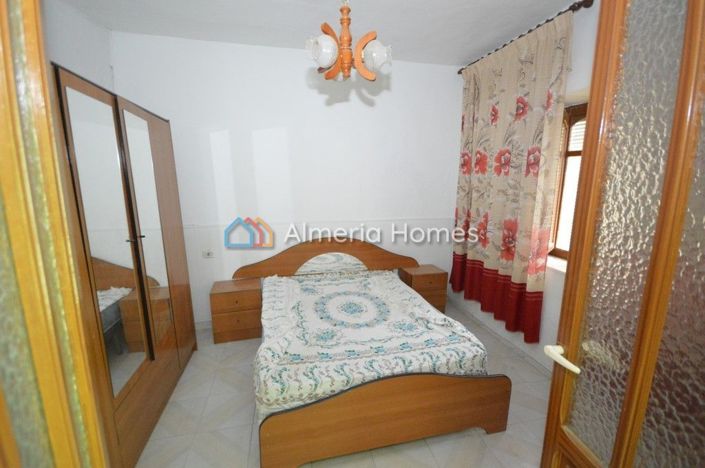 Image No.11-5 Bed Country House for sale