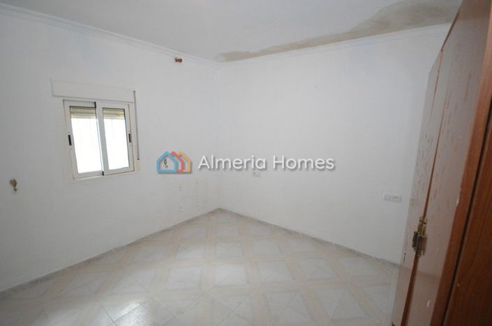 Image No.13-5 Bed Country House for sale