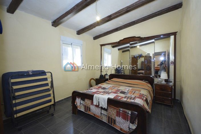 Image No.20-2 Bed Country House for sale