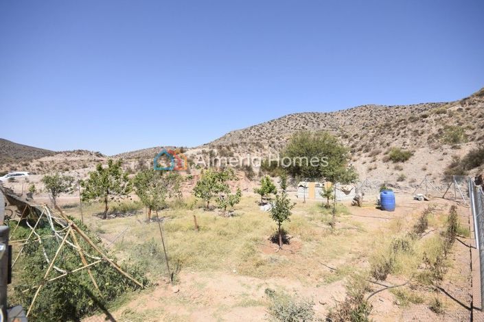 Image No.9-2 Bed Country House for sale