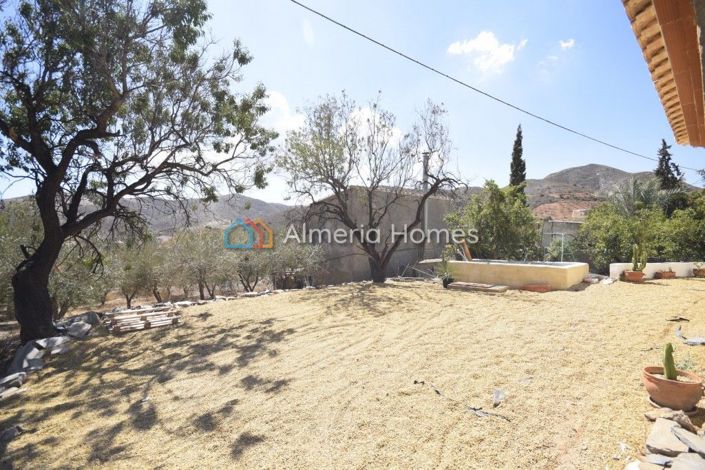 Image No.18-3 Bed Country House for sale