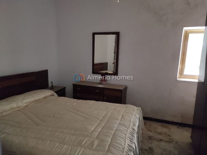 Image No.12-6 Bed Village House for sale