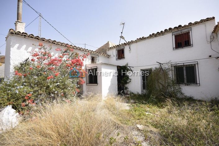 Image No.1-Maison de campagne de 3 chambres à vendre à Oria