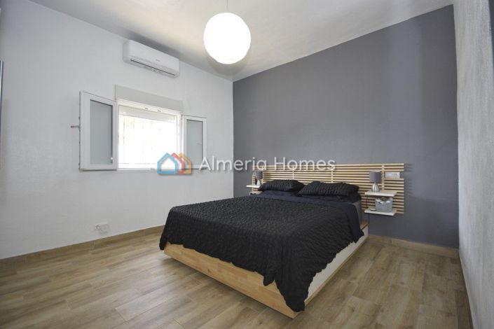 Image No.9-Villa de 2 chambres à vendre à Somontín