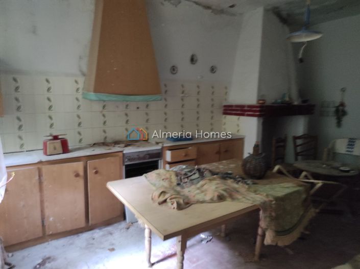 Image No.5-3 Bed Village House for sale