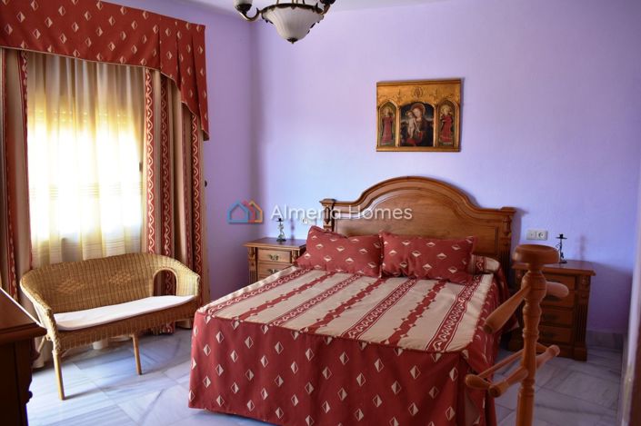 Image No.4-Maison de village de 5 chambres à vendre à Somontín