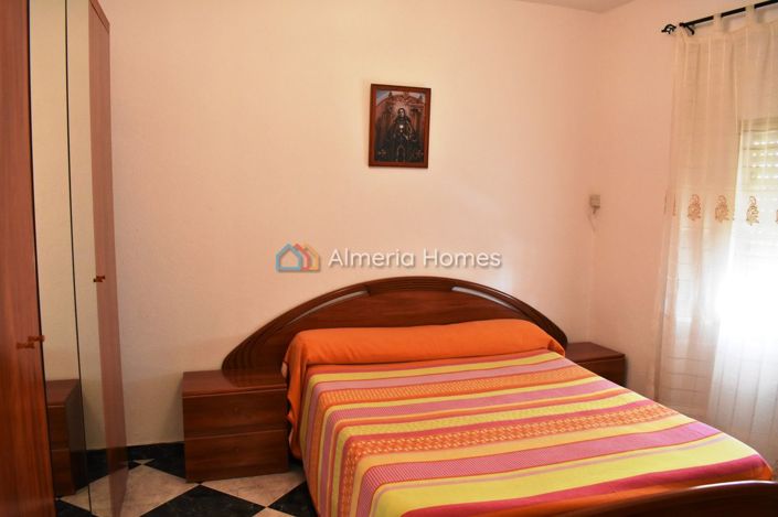 Image No.5-Maison de village de 5 chambres à vendre à Somontín