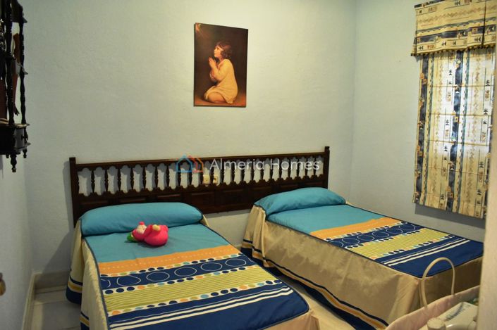 Image No.7-5 Bed Village House for sale