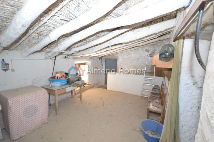 Image No.19-4 Bed Townhouse for sale