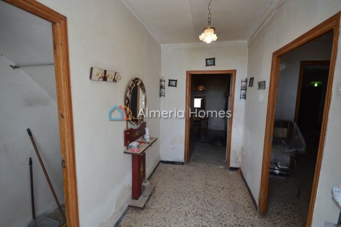 Image No.5-4 Bed Townhouse for sale