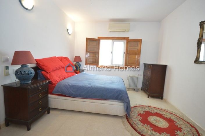 Image No.13-3 Bed Villa for sale