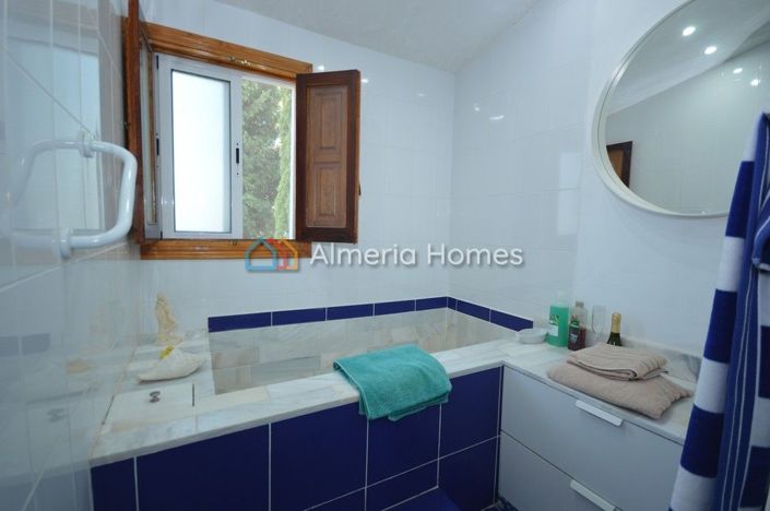 Image No.15-3 Bed Villa for sale