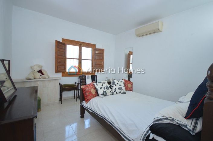 Image No.15-3 Bed Villa for sale