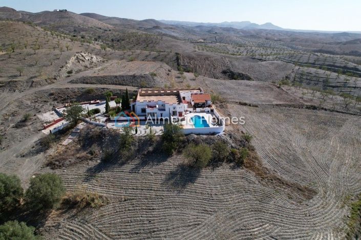 Image No.4-3 Bed Villa for sale