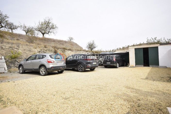 Image No.20-Maison de campagne de 5 chambres à vendre à Velez-Rubio