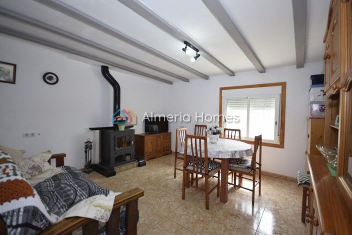 Image No.8-5 Bed Country House for sale