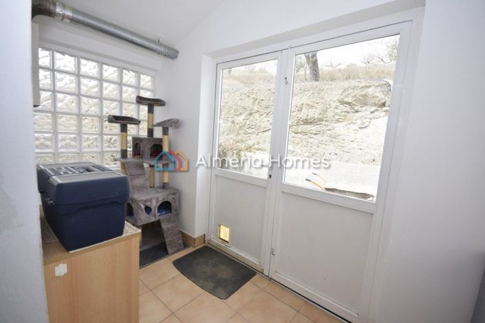 Image No.9-5 Bed Country House for sale
