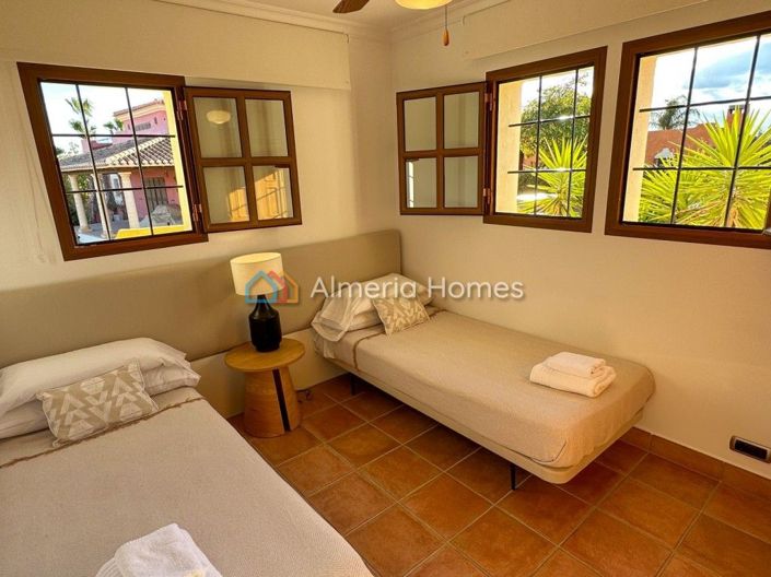 Image No.9-3 Bed Villa for sale