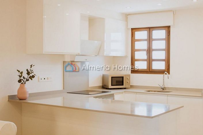 Image No.6-2 Bed Apartment for sale