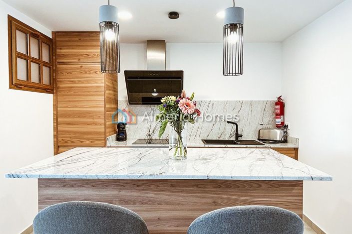 Image No.4-2 Bed Apartment for sale