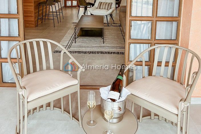 Image No.8-2 Bed Apartment for sale