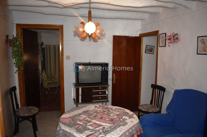 Image No.4-3 Bed Village House for sale