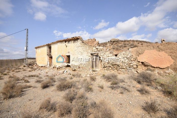 Image No.8-2 Bed Country House for sale