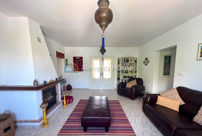 Image No.9-4 Bed Villa for sale