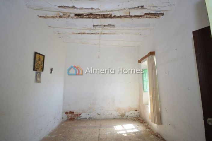 Image No.13-3 Bed Country House for sale