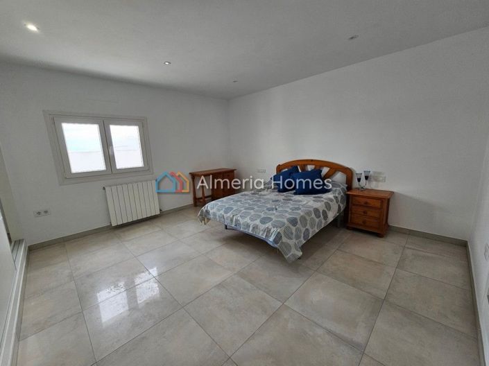 Image No.13-3 Bed Villa for sale