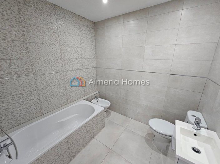 Image No.16-3 Bed Villa for sale