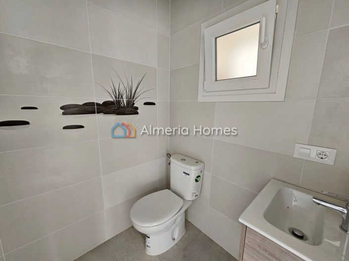 Image No.19-3 Bed Villa for sale