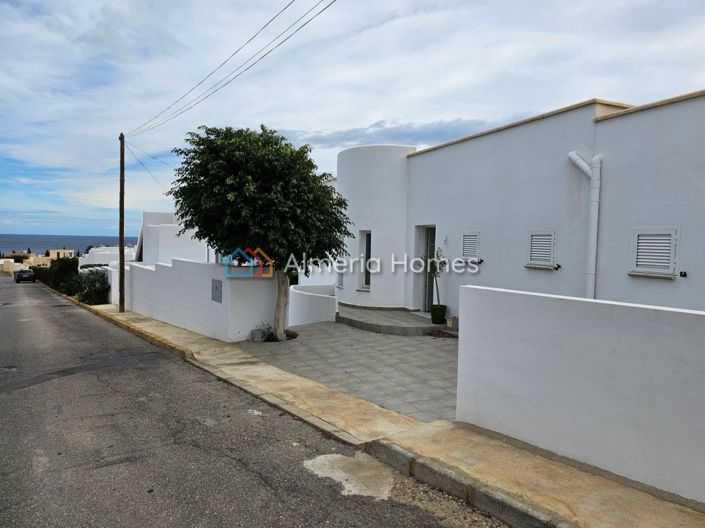 Image No.20-3 Bed Villa for sale