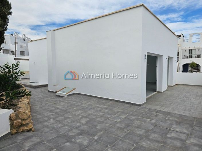 Image No.3-3 Bed Villa for sale