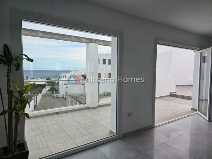 Image No.8-3 Bed Villa for sale