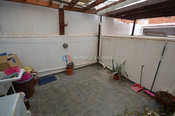 Image No.14-3 Bed Townhouse for sale