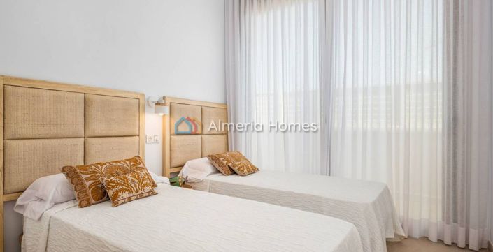 Image No.15-3 Bed Villa for sale