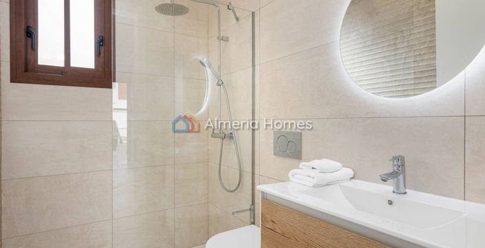 Image No.16-3 Bed Villa for sale