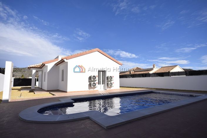 Image No.10-3 Bed Villa for sale