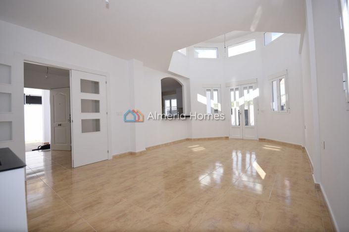 Image No.14-3 Bed Villa for sale