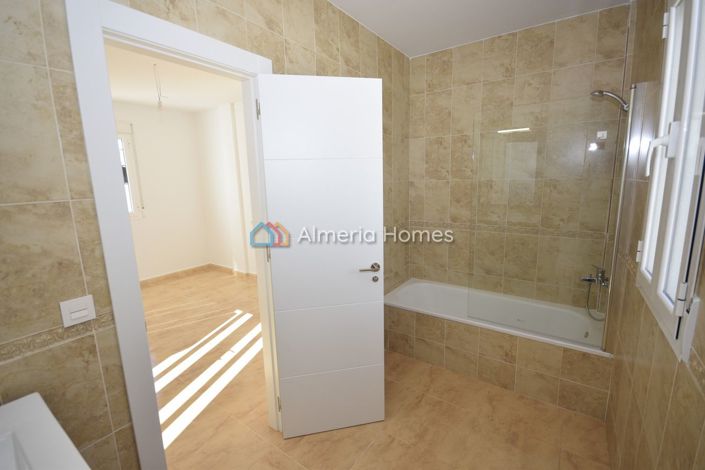 Image No.22-3 Bed Villa for sale