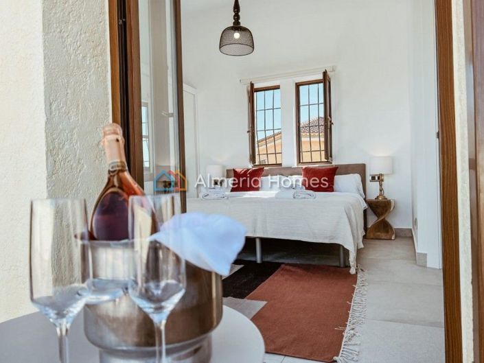 Image No.5-3 Bed Villa for sale