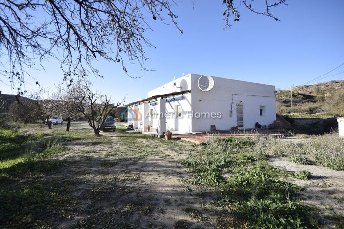 Image No.11-3 Bed Villa for sale