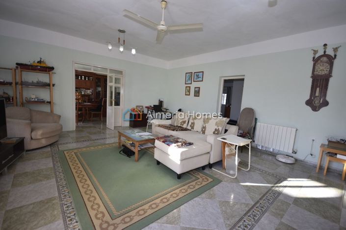 Image No.14-3 Bed Villa for sale