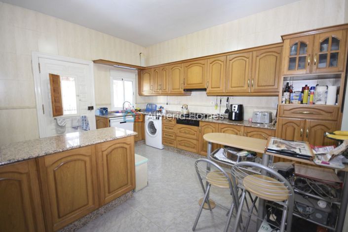 Image No.17-3 Bed Villa for sale